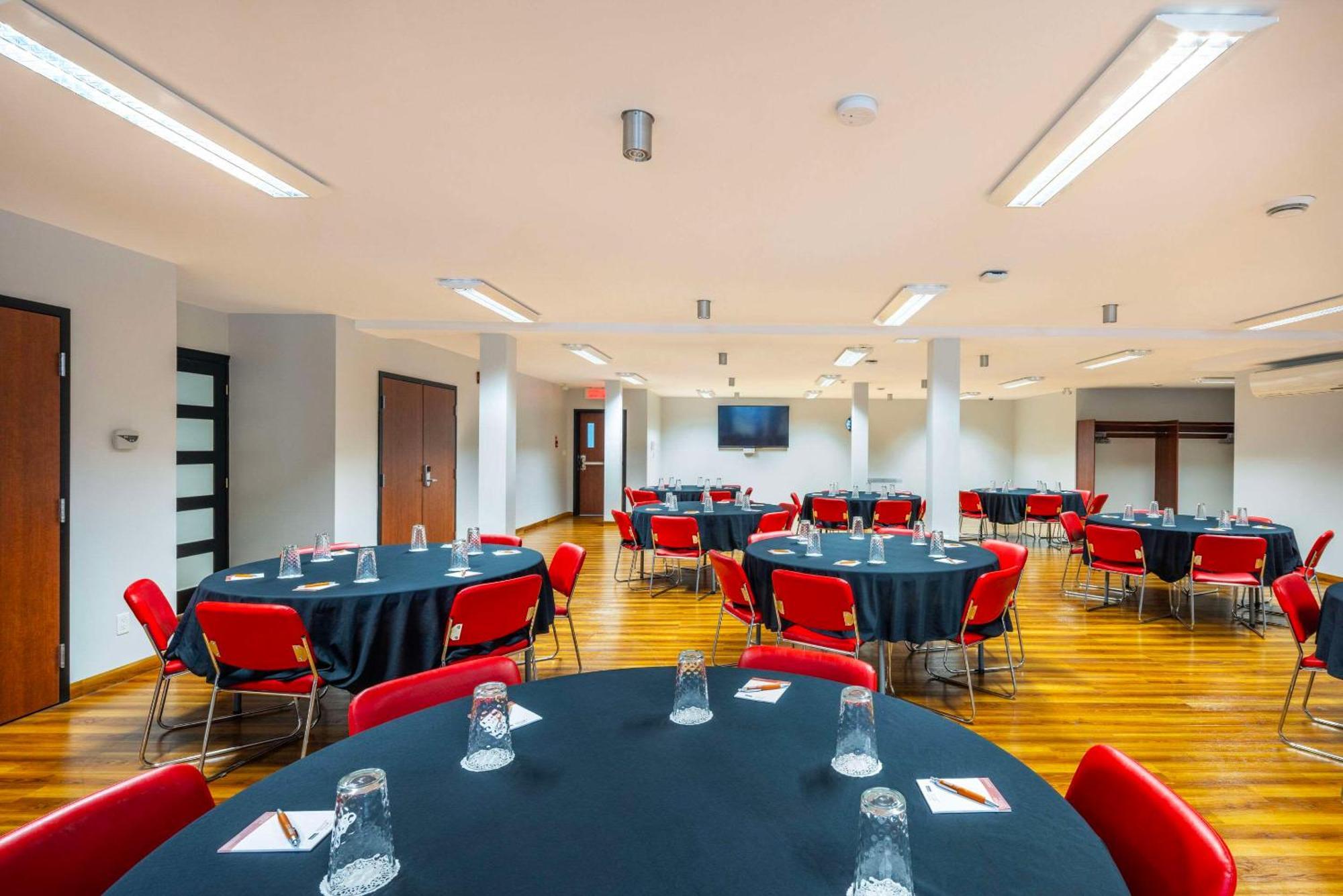 Les Suites De Laviolette Ascend Hotel Collection Trois-Rivieres Luaran gambar