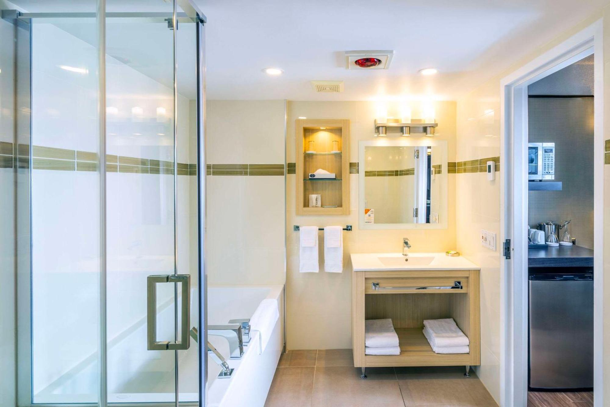 Les Suites De Laviolette Ascend Hotel Collection Trois-Rivieres Luaran gambar