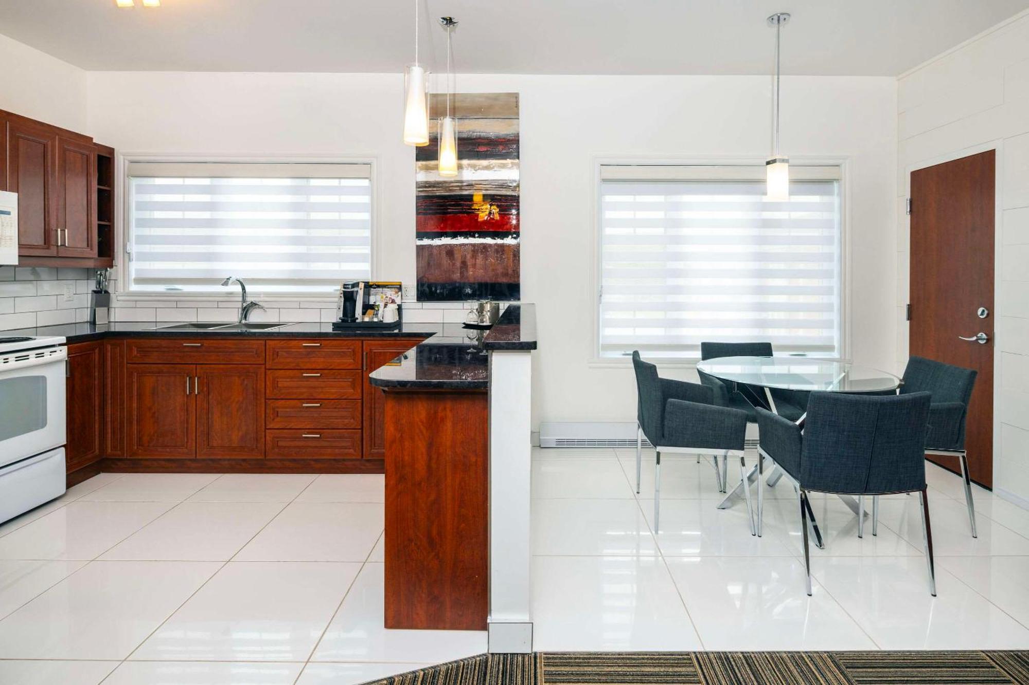 Les Suites De Laviolette Ascend Hotel Collection Trois-Rivieres Luaran gambar