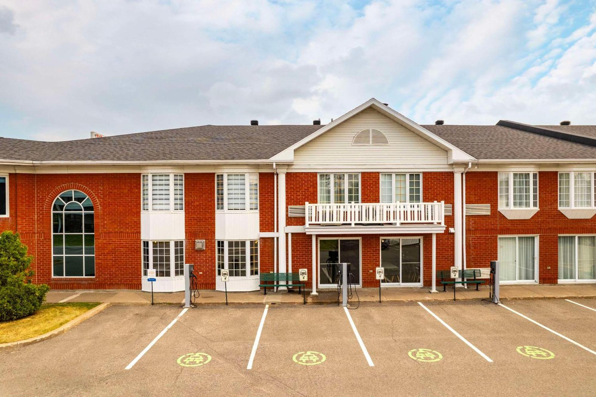 Les Suites De Laviolette Ascend Hotel Collection Trois-Rivieres Luaran gambar